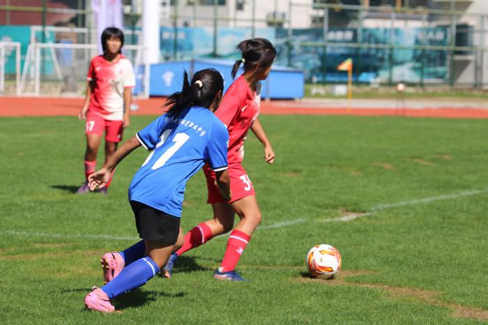 鄂尔多斯市体育职业中学队5比1击败西安铁一中陆