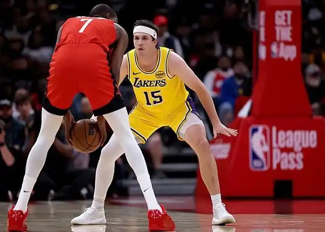 湖人外线双核伤情牵动季后赛命运 里夫斯顶薪合